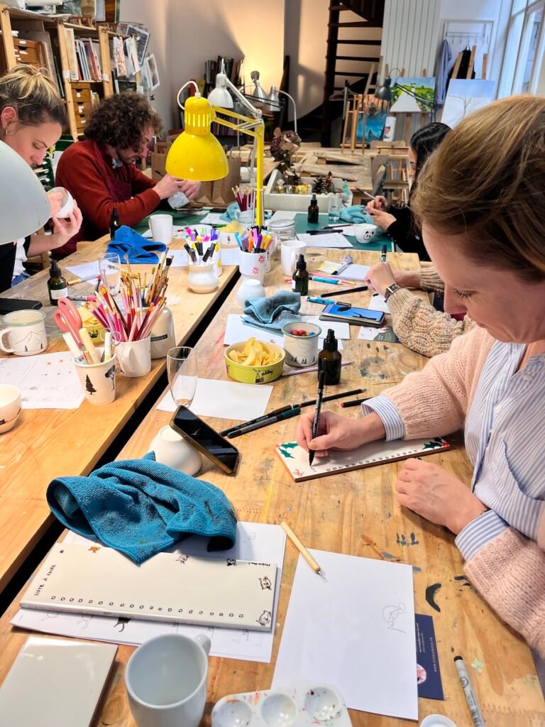L'équipe de l'office de tourisme sont venu à l'atelier pour une teambuilding
